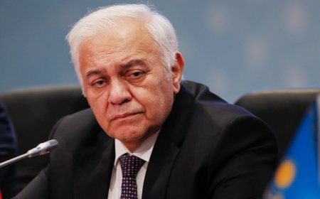 Hakimiyyətin rəsmən 3-cü siması idi... indi federasiyada gün keçirir... Hakimiyyətin rəsmən 3-cü siması idi... indi federasiyada gün keçirir...