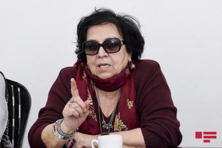 "YAP kimi digər siyasi partiyalar ödənişsiz efir vaxtından istifadə edə bilmir" "YAP kimi digər siyasi partiyalar ödənişsiz efir vaxtından istifadə edə bilmir"